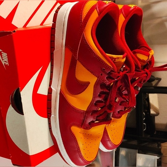 Nike Dunk Low Retro "Midas Gold" sneakers - Picture 2 of 4